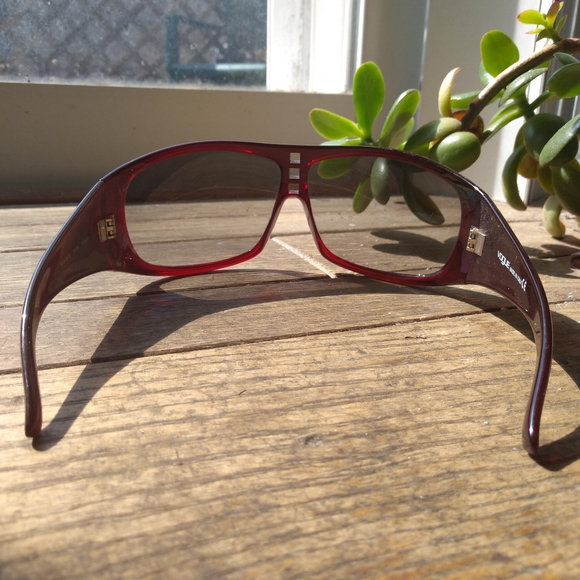 VOGUE 2409 Sunglasses - Picture 3 of 5